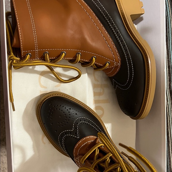 CHLOE Oxford Leather Boots - Picture 9 of 13